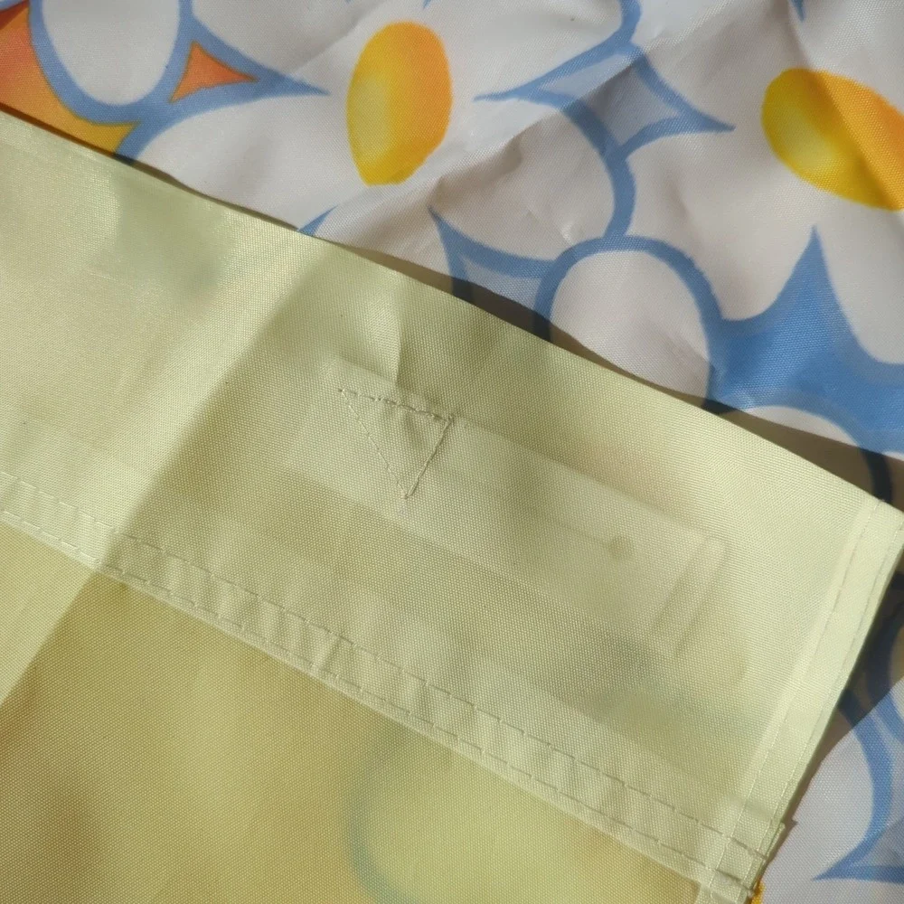 Rare  Garfield Welcome Large  Garden Flag Daisies Spring PAWS